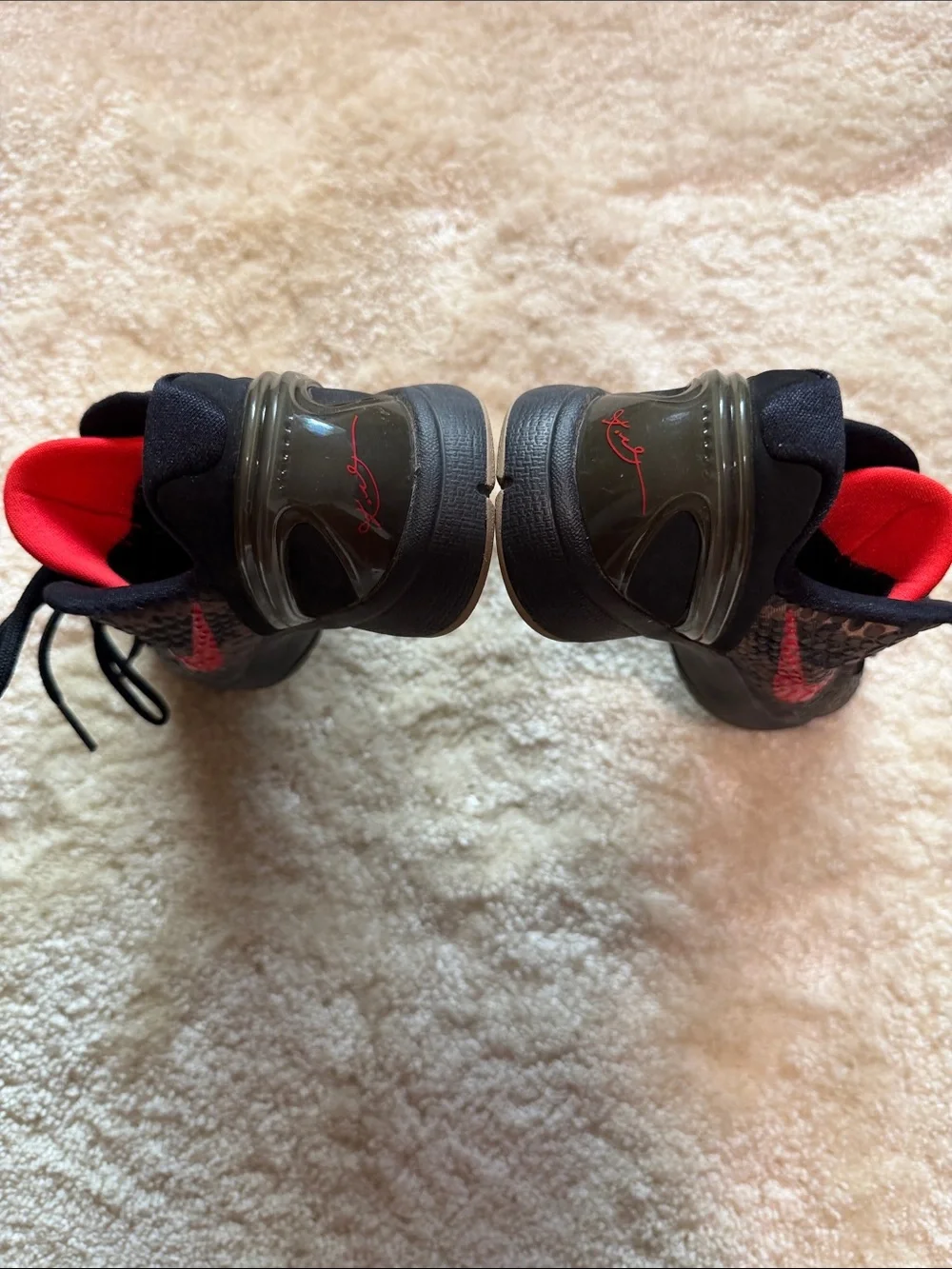 Nike Kids Sneakers in Black and Red - Youth Athletic Shoe